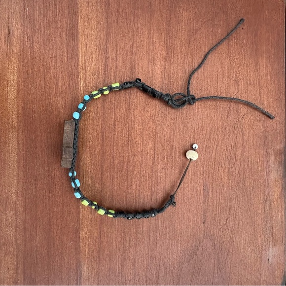 Beaded Cross bracelet size customizable - Picture 2 of 5